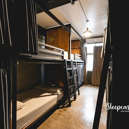 Banana Hostel Donmuang Банкок Екстериор снимка